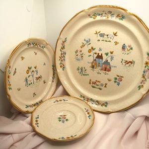 Set of (8) farmhouse plates